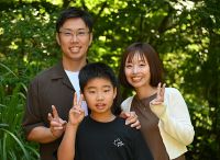 20250726 小溝様ご家族 ご満足頂き感謝です！！！○○君は静かなお子様ですが笑顔がとっても可愛いいお子様です！！！これからも健やかな成長を祈念致します！！！藤城清治美術館は如何でしたか！？涼しい室内でとっても綺麗な作品にご満足頂けたのでは！？石心のお蕎麦も美味しいですよね！！！
